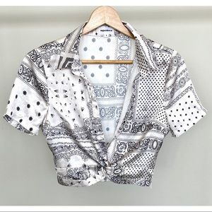 Superdown Janela Twist Front Bandana Top